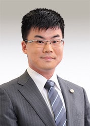 川上 弘達 弁護士